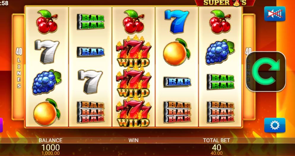 Drehen Sie klassischen Super 7s Fruchtautomaten mit Wildsymbolen